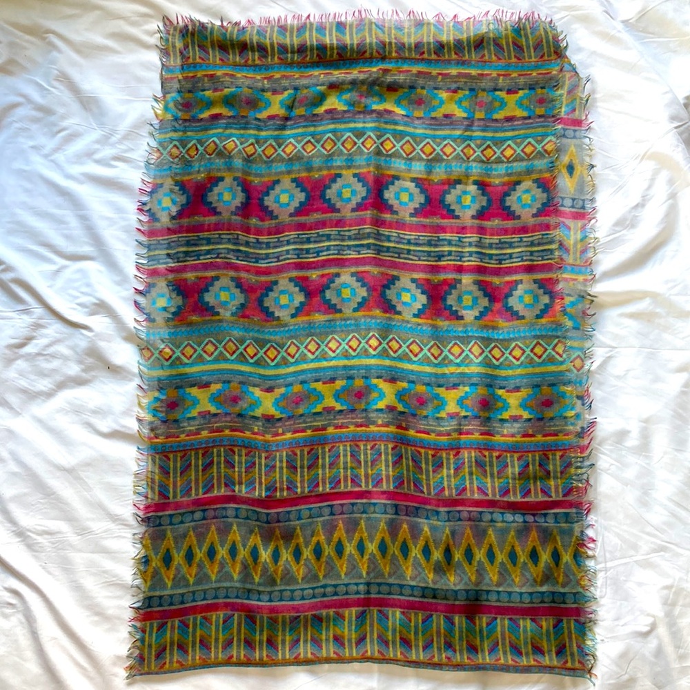 Aztec Scarf - Picture 7 of 17